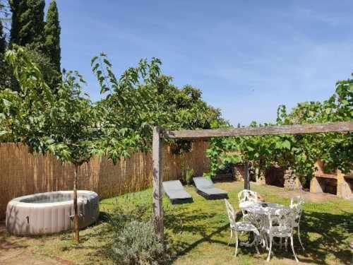 Casita Con Jacuzzi Rectoria De Dosquers Villa Maia de Montcal ภายนอก รูปภาพ